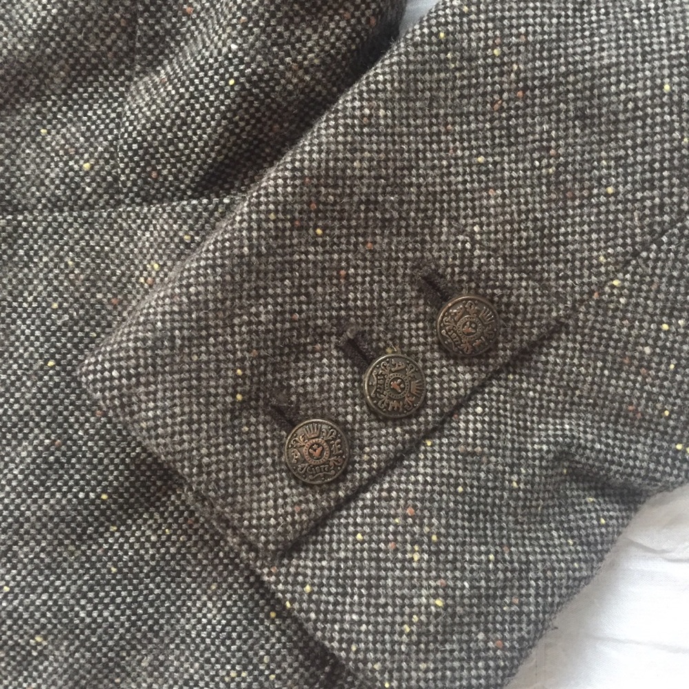Blazer - Picture 6 of 6